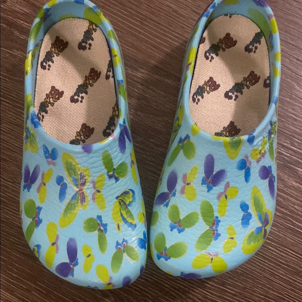 Kids Birkenstock clogs
